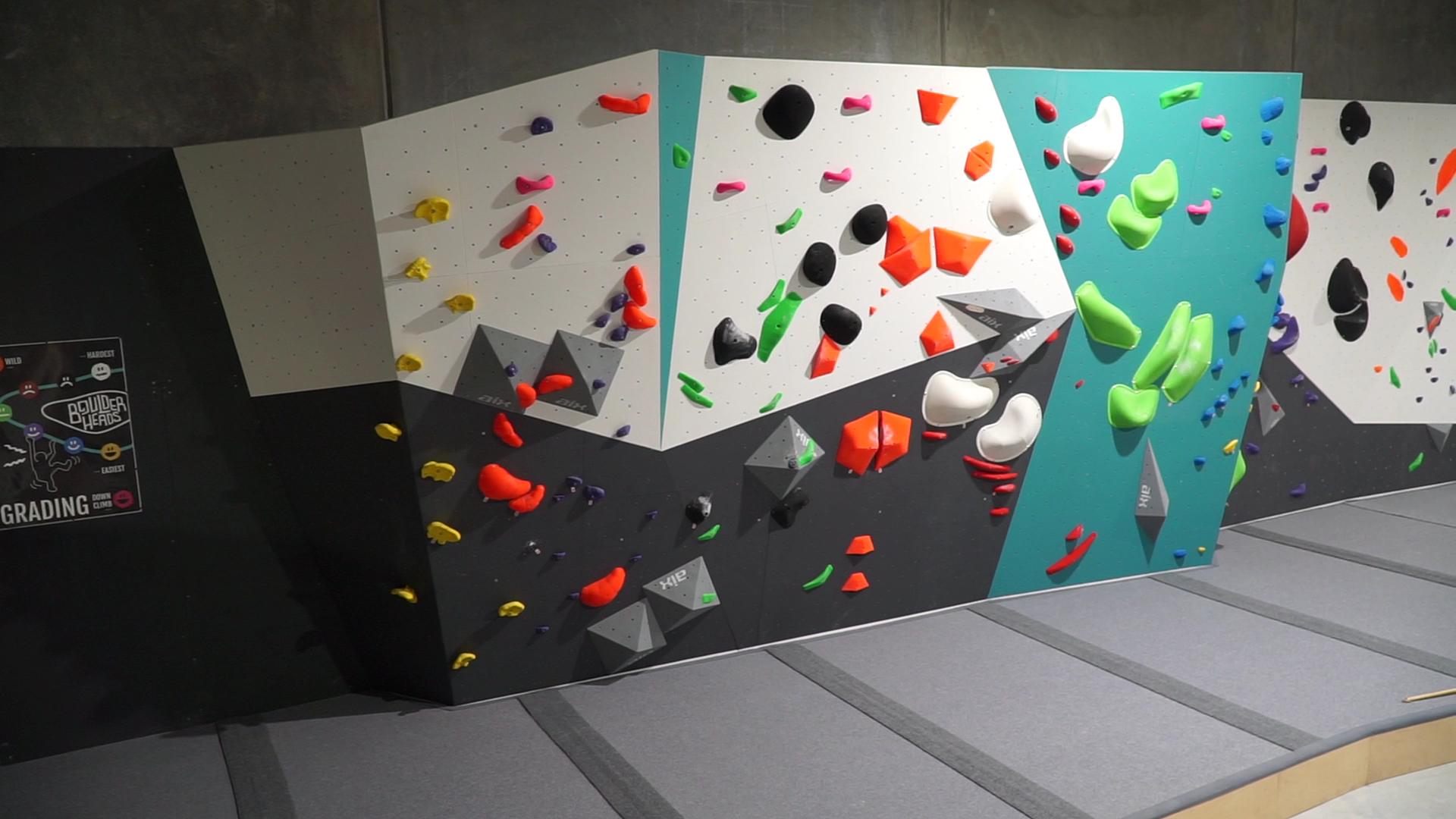 Boulder Heads: Indoor Rock Climbing/Yoga Gym, Sunshine Coast photo 2