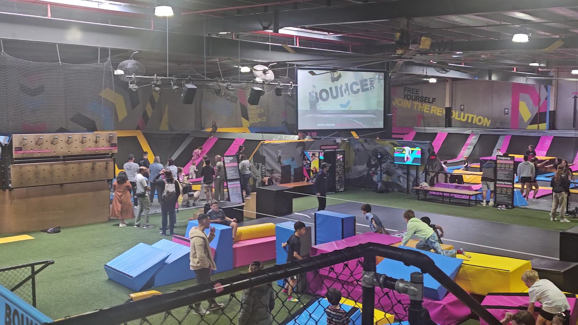 BOUNCE Inc Glen Iris photo 2