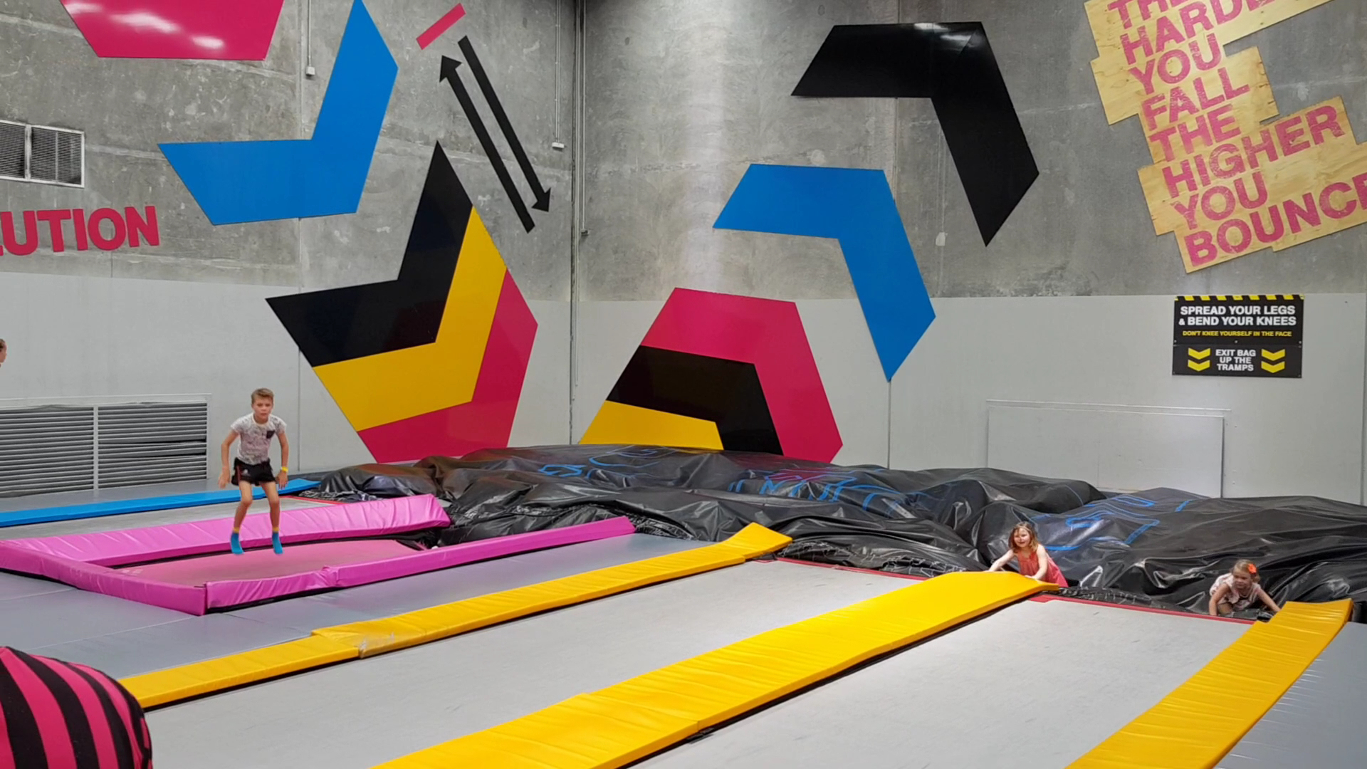 BOUNCE Inc Tingalpa