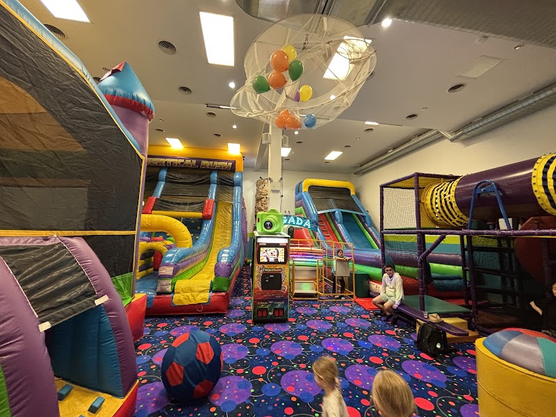 Bounce N Play