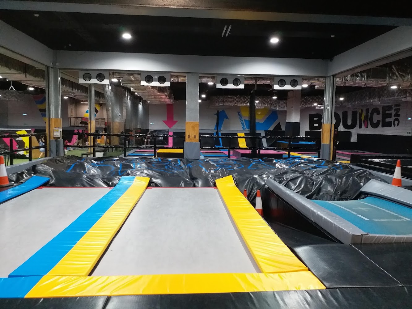 BounceInc Hong Kong - Massive Indoor Trampoline Park photo 2