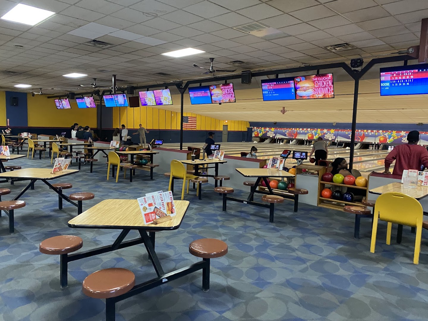 Bowl America Shirley photo 3