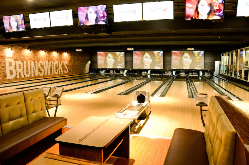 Bowlero Buffalo Grove photo 2