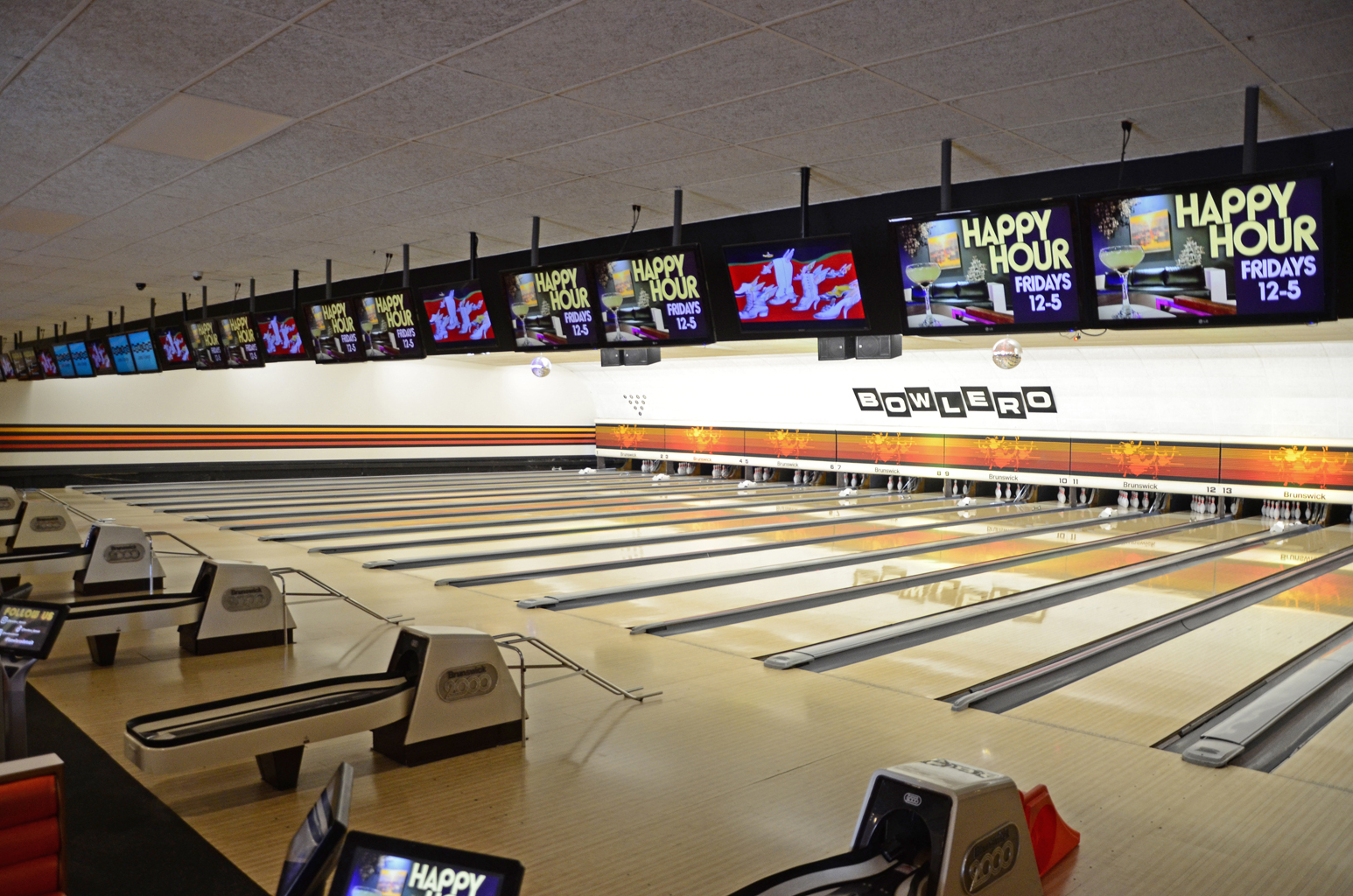 Bowlero Lanes & Lounge photo 2