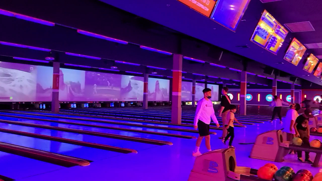 Bowlero South Seattle photo 2