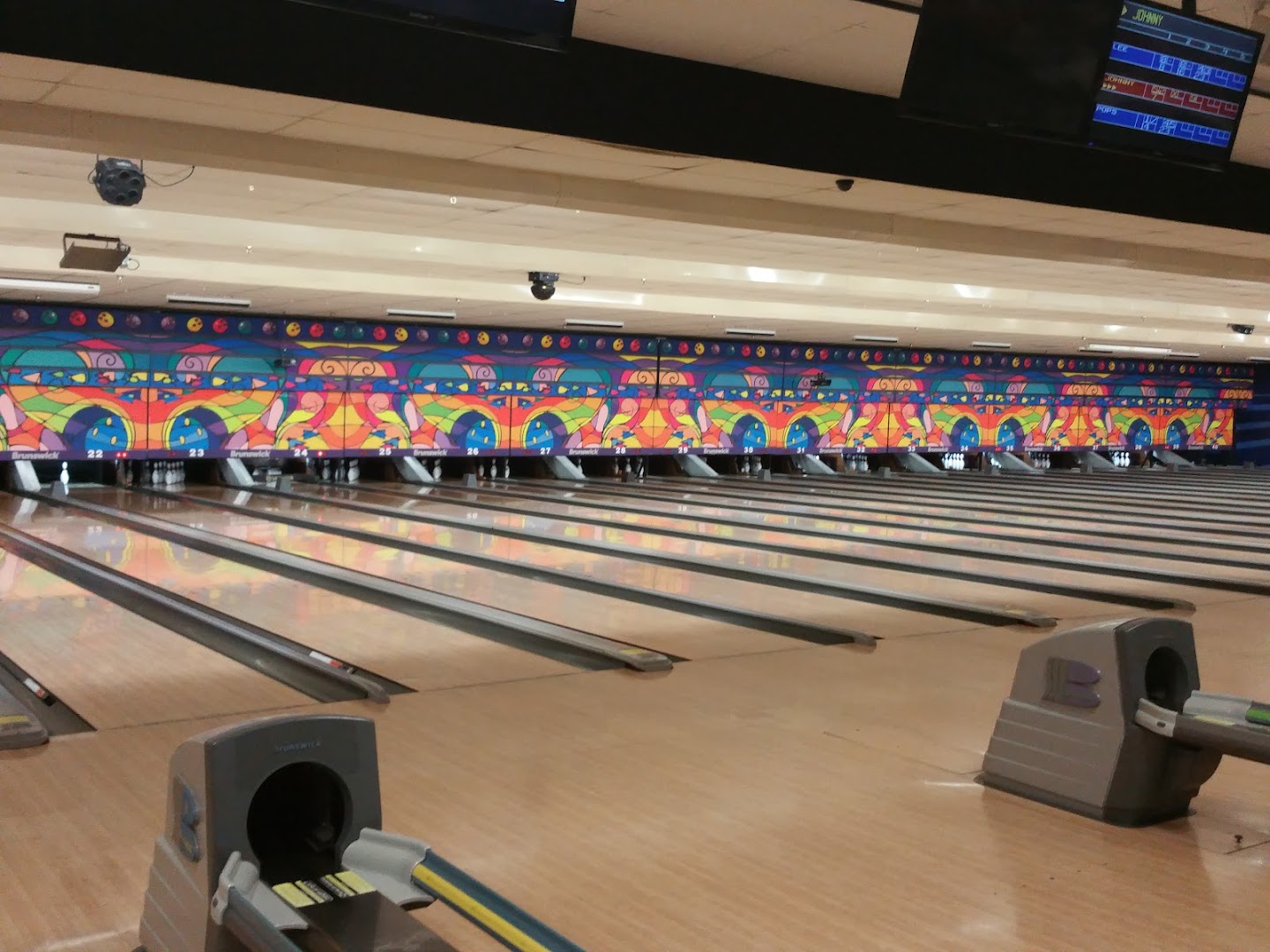 Bowlero Turnersville photo 3
