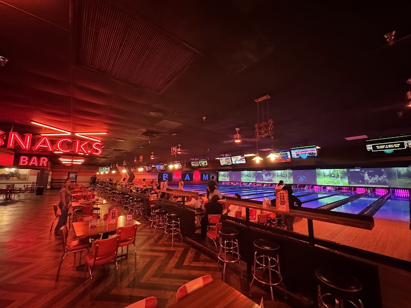 Bowlero Willowbrook photo 2