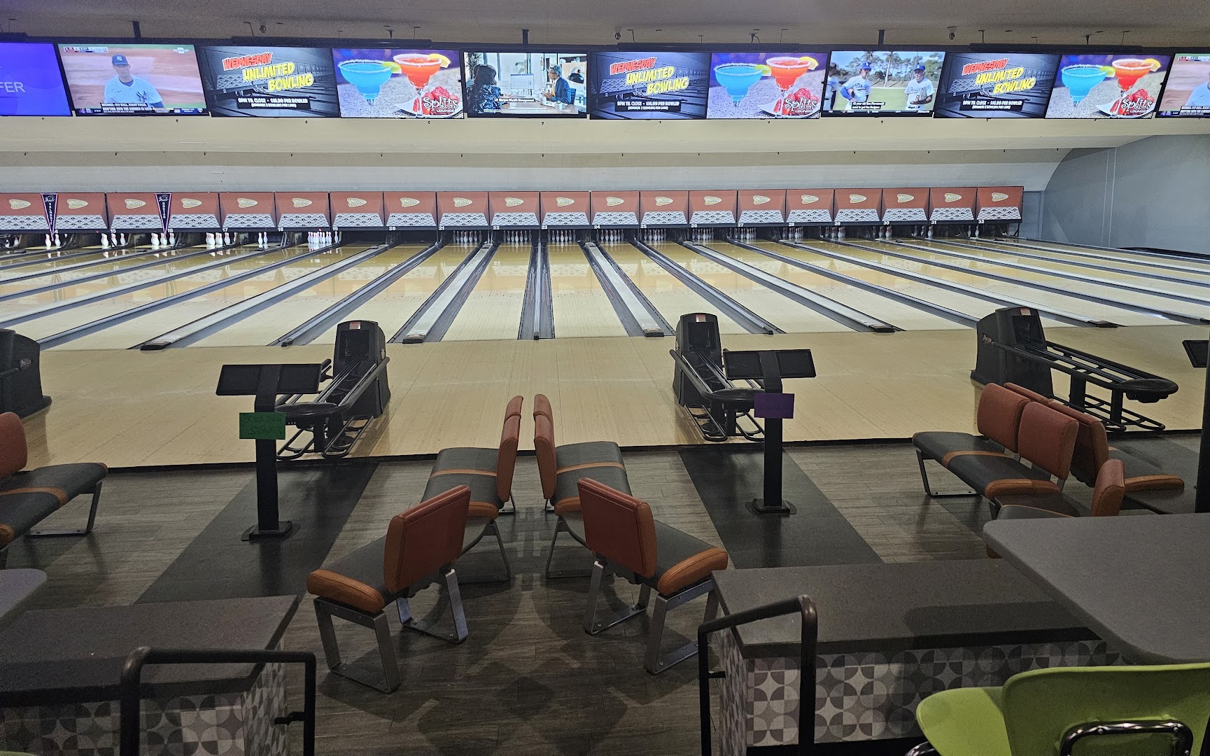 Bowlium Lanes