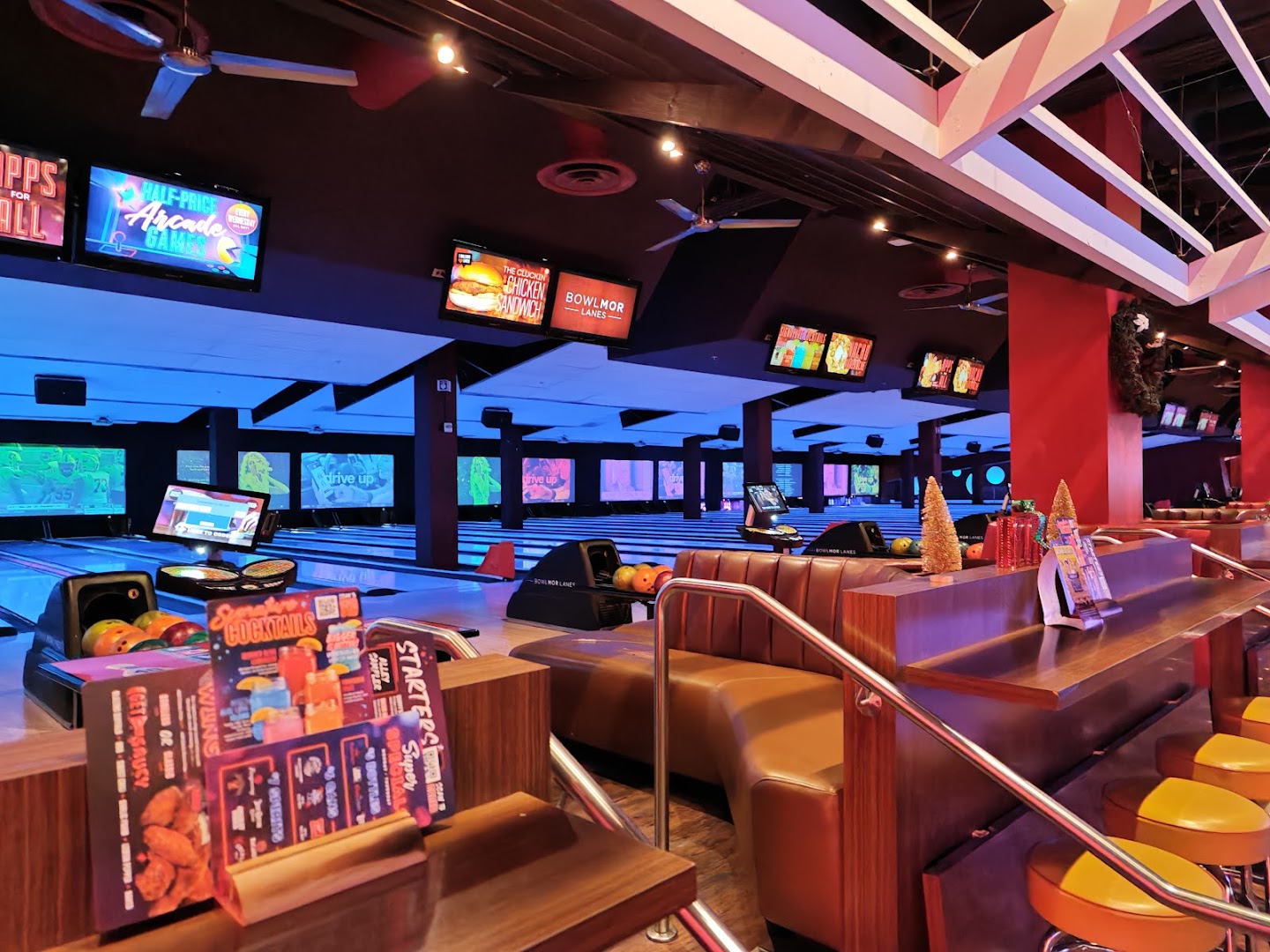 Bowlmor Cupertino photo 2