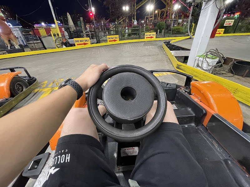 Brooklyn Go Karts & Miniature Golf photo 3