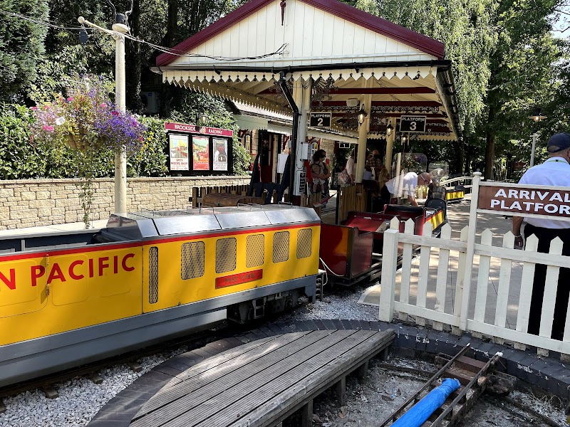 Brookside Miniature Railway