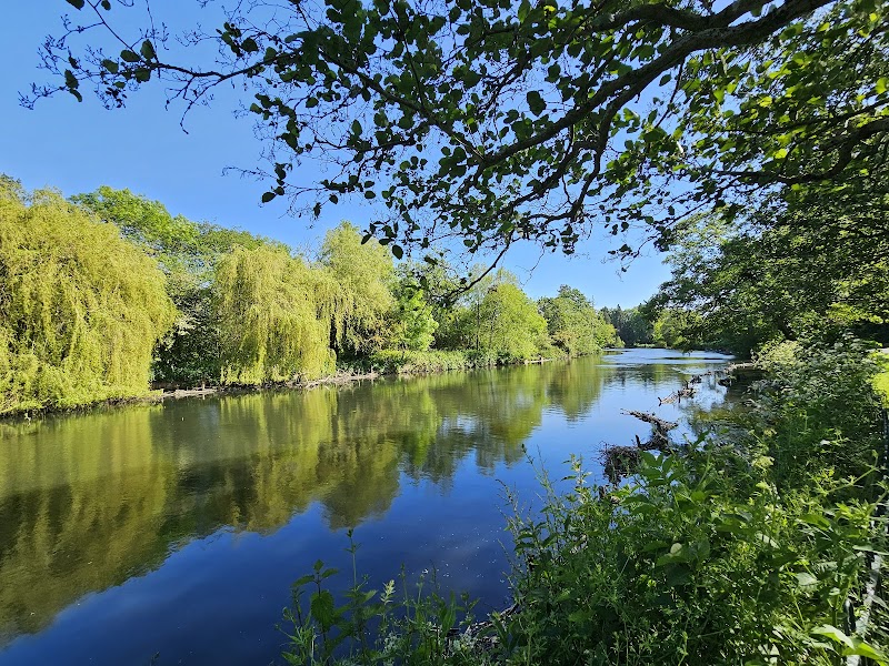 Brueton Park photo 2