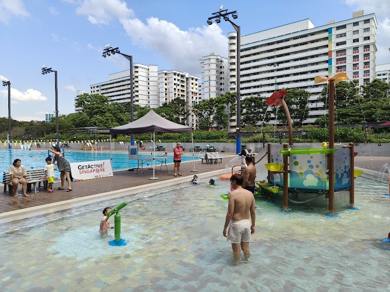 Bukit Canberra Swimming Complex