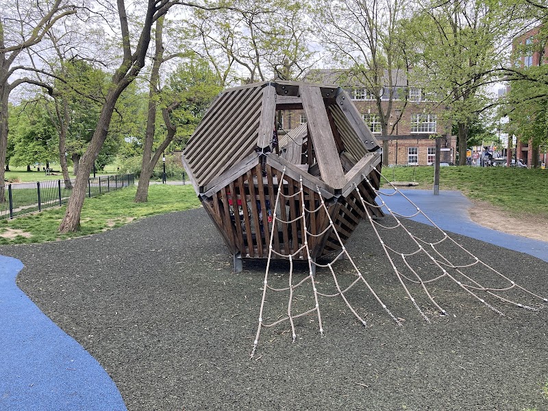 Burgess Park Woodland Playground photo 2