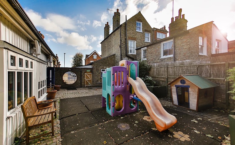 Burghley Road Under 5's Community Centre photo 2