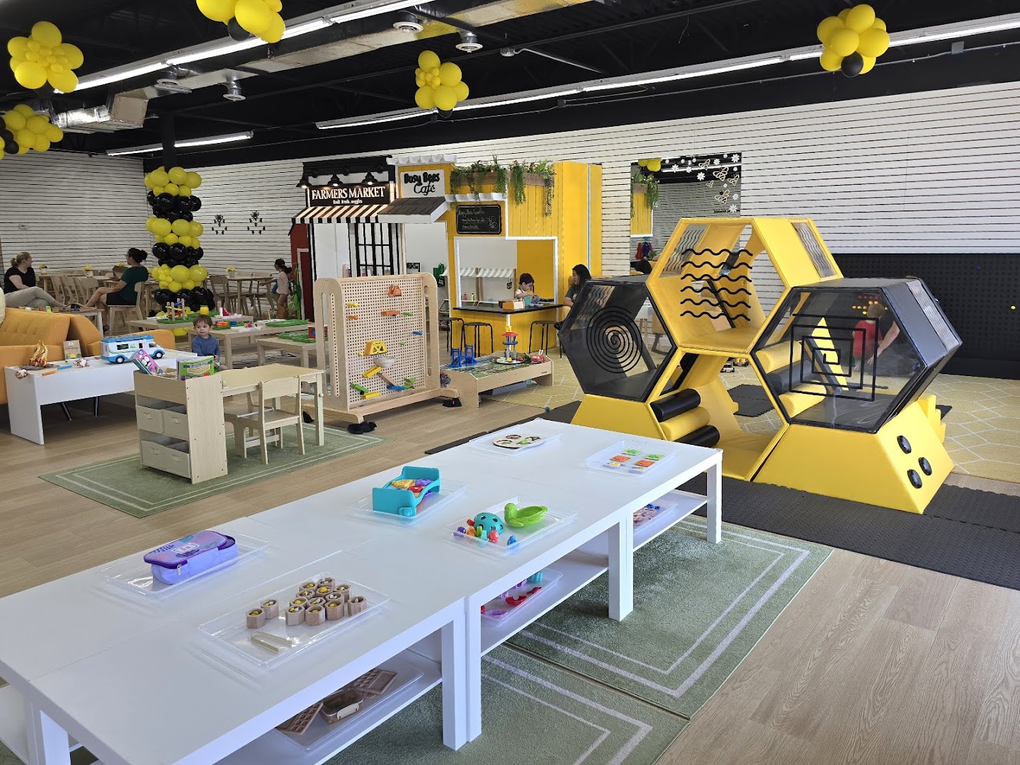 Busy Bees Play Cafe