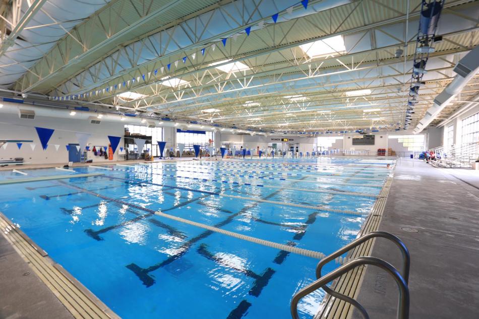 Carson Pool photo 2