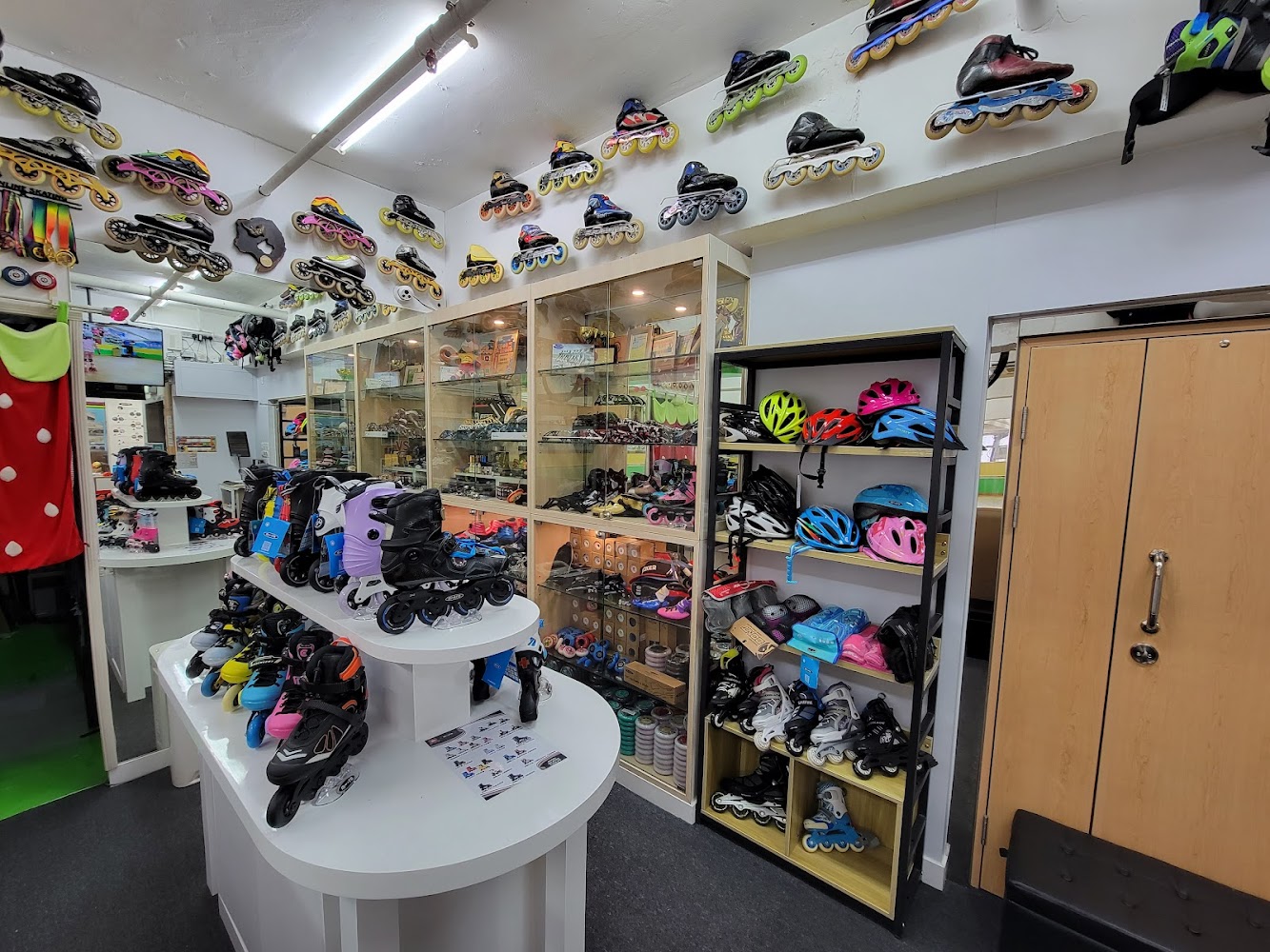 Checker Inline Skating School (Inline Skating Pro Shop) photo 4