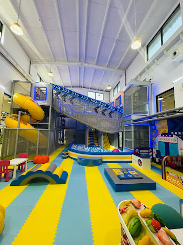 Cheeky lolo Entertainment -Aldhait Sheikh Khalifa City - Ras Al Khaimah