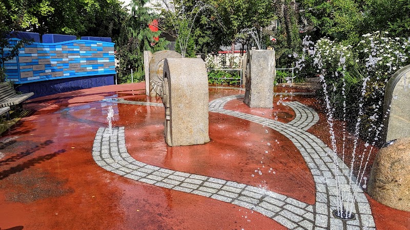 Chelsea Waterside Playground photo 3