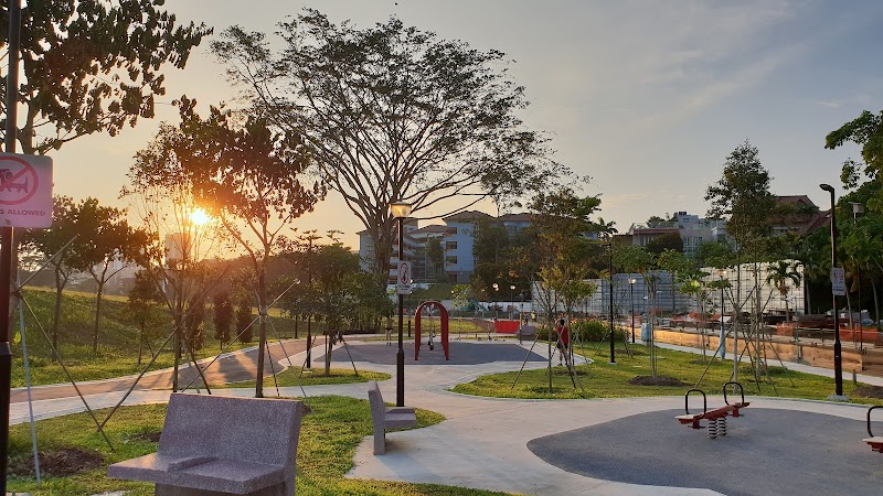 Chestnut Close Playground photo 2