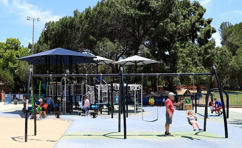 Cheviot Hills Playground