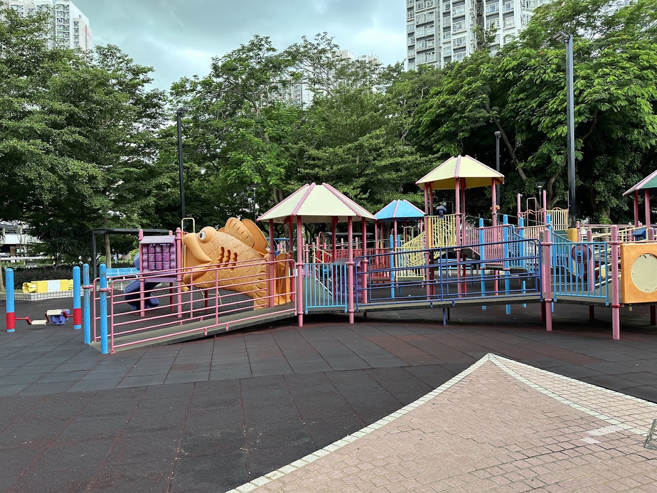 Children's Playground, Tin Shui Wai Park photo 2