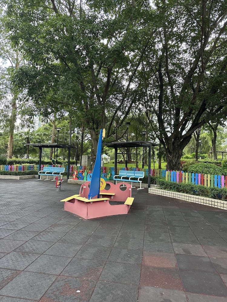 Children's Playground, Tin Shui Wai Park photo 5