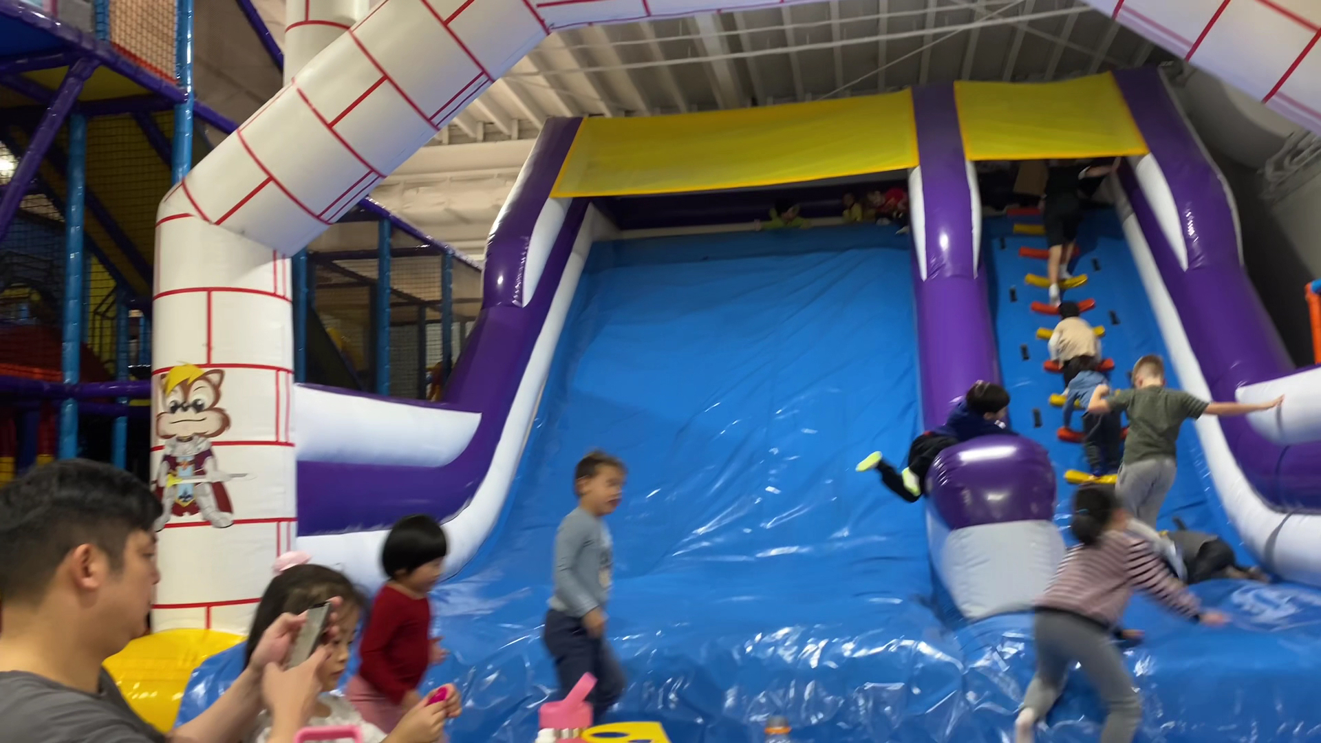 Chipmunks Playland & Café Docklands photo 3