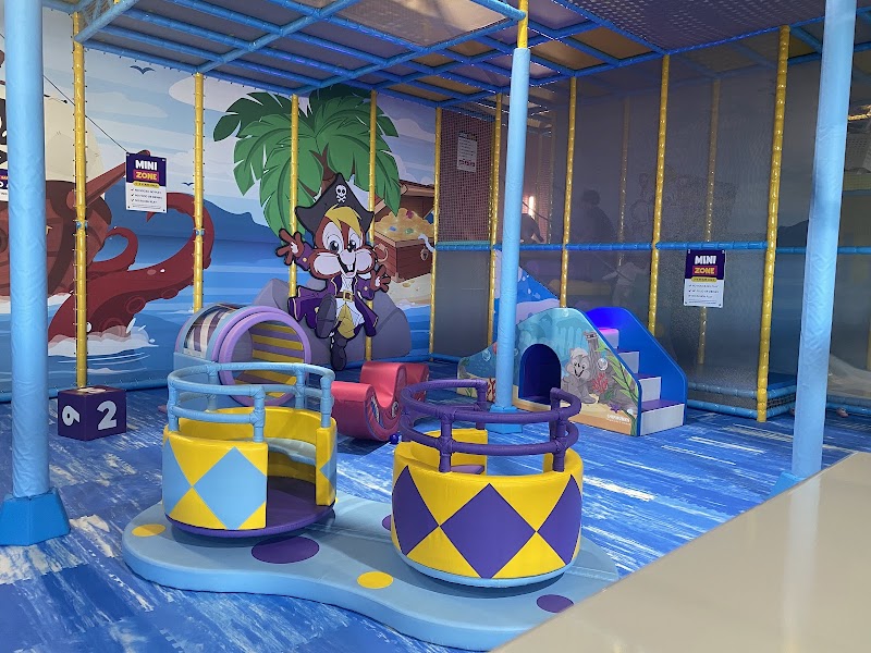 Chipmunks Playland & Café Hamilton photo 2