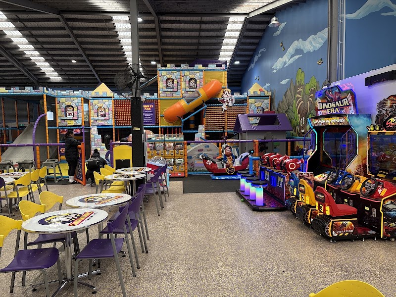 Chipmunks Playland & Café Manukau photo 3