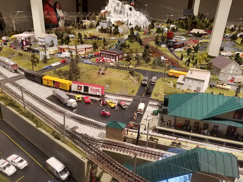 Choo Choo Barn photo 2