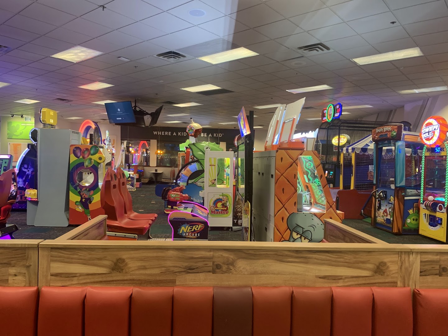 Chuck E. Cheese photo 2