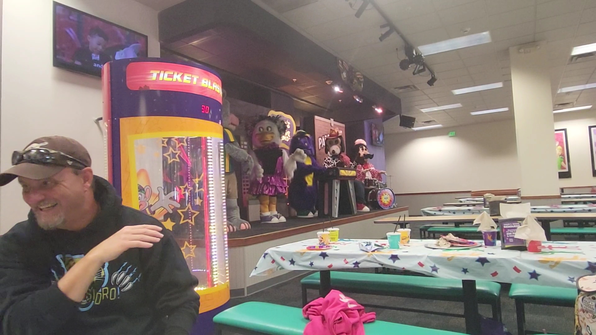 Chuck E. Cheese photo 2