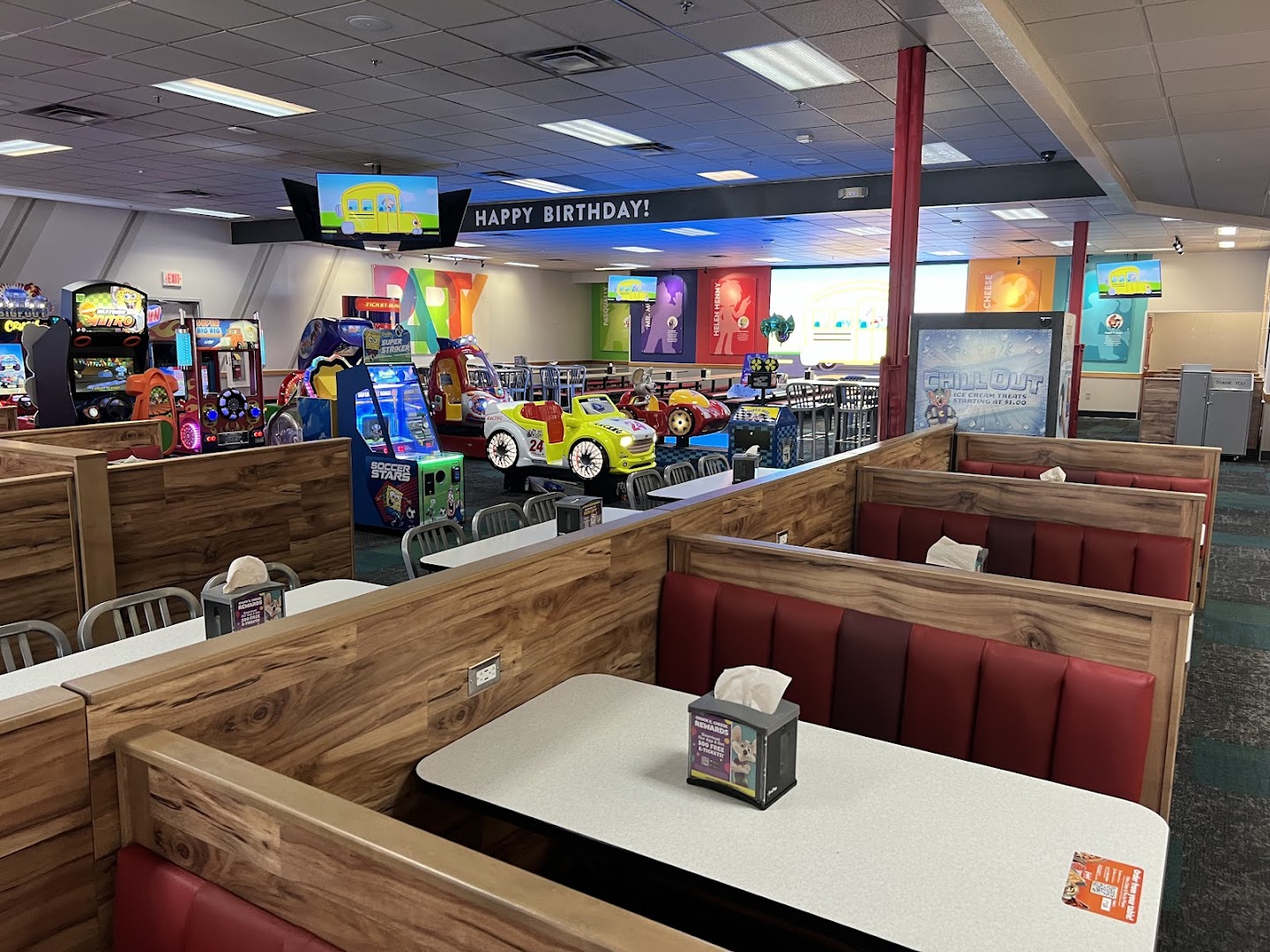 Chuck E. Cheese photo 3