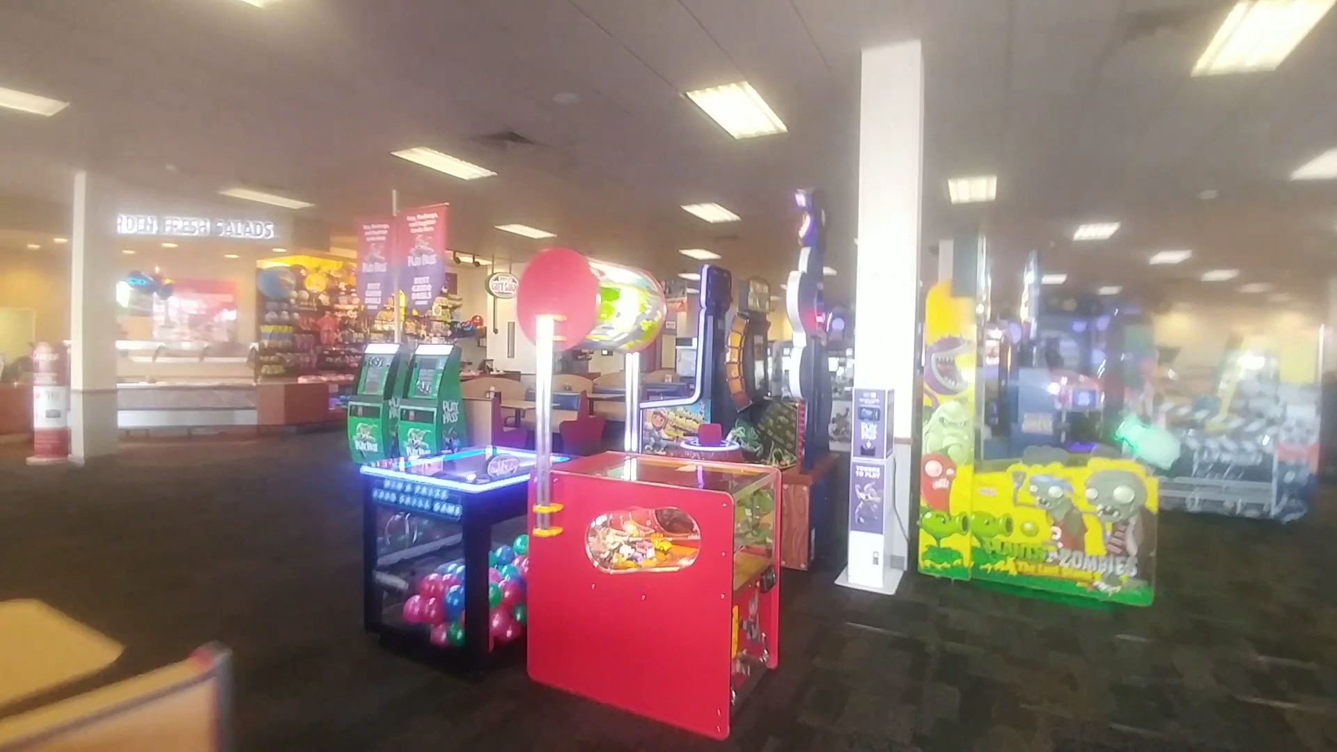 Chuck E. Cheese photo 2