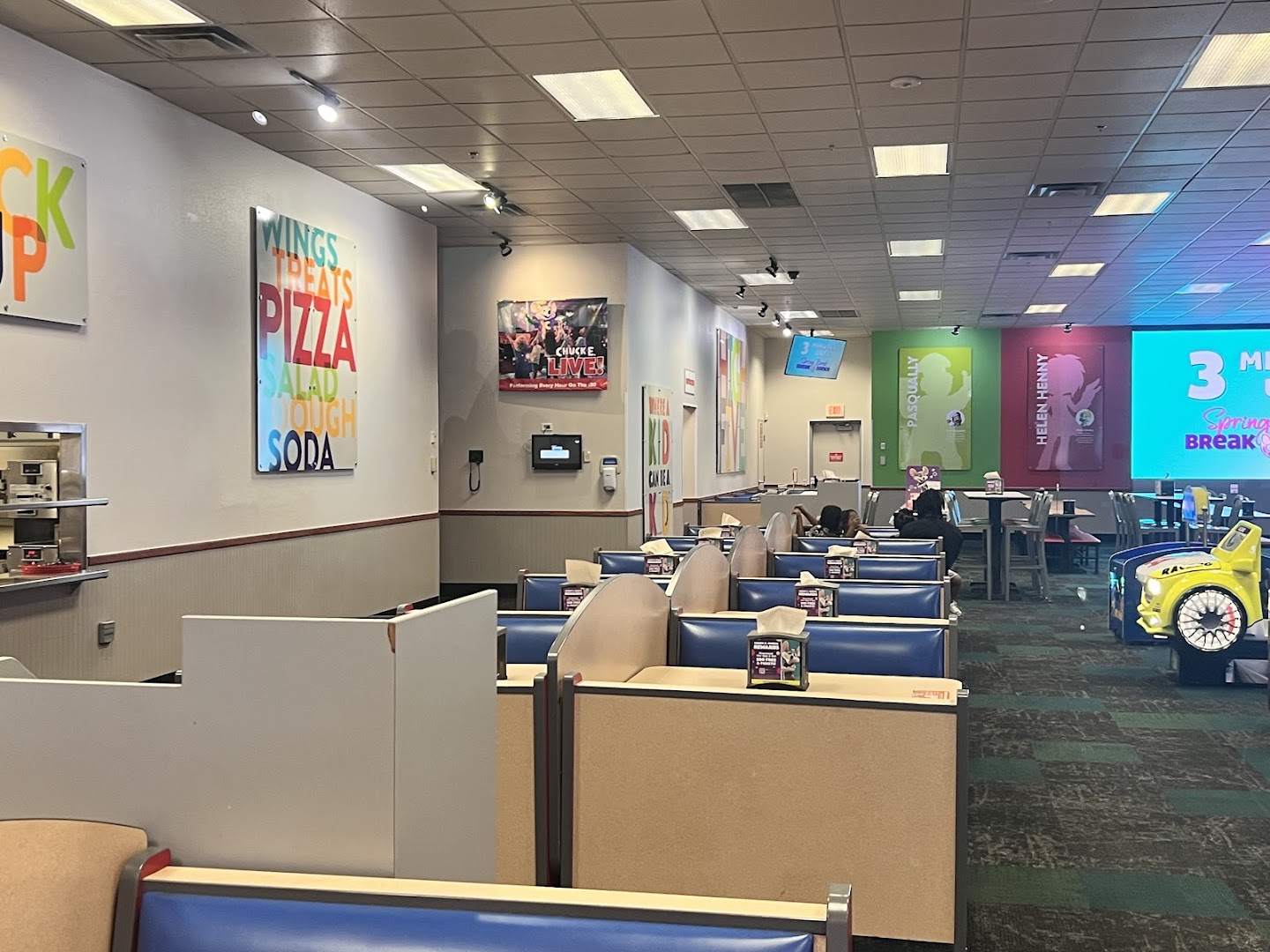 Chuck E. Cheese photo 3