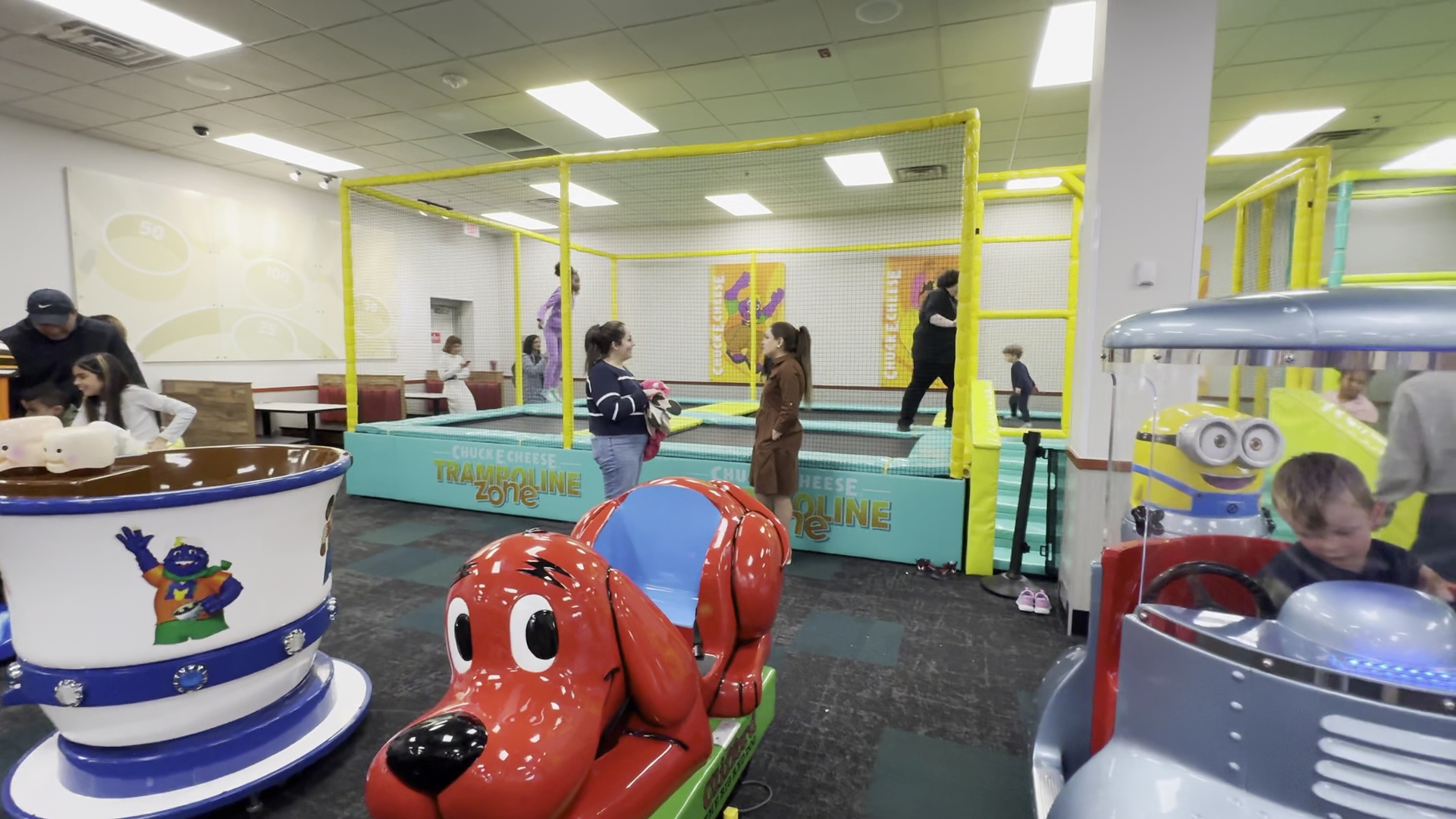 Chuck E. Cheese photo 2