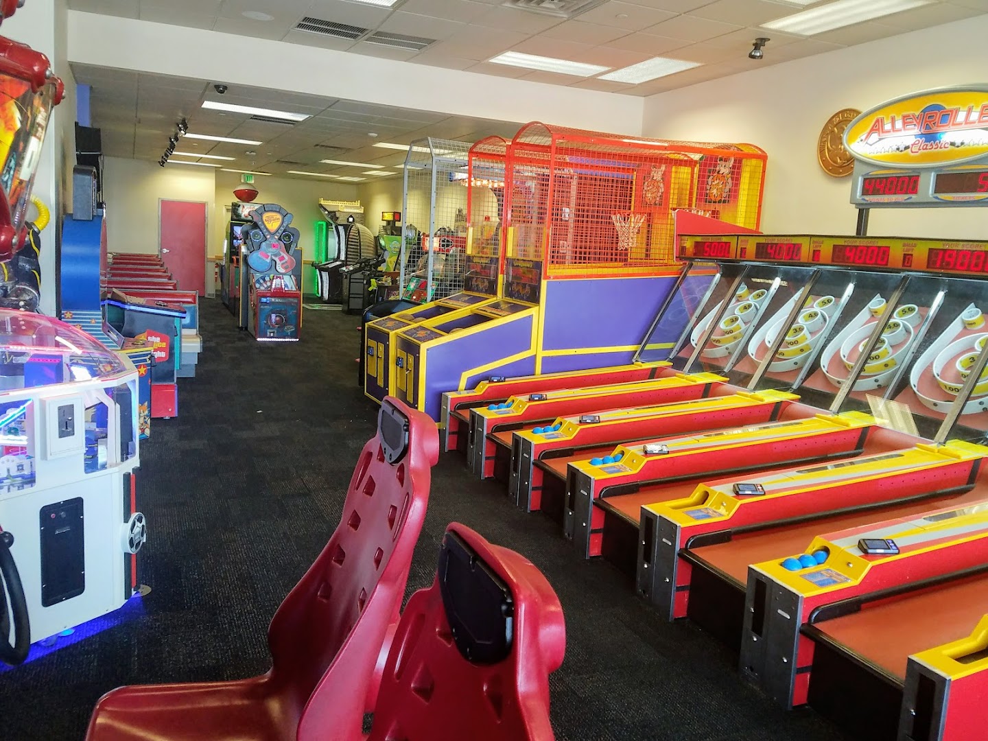 Chuck E. Cheese photo 2