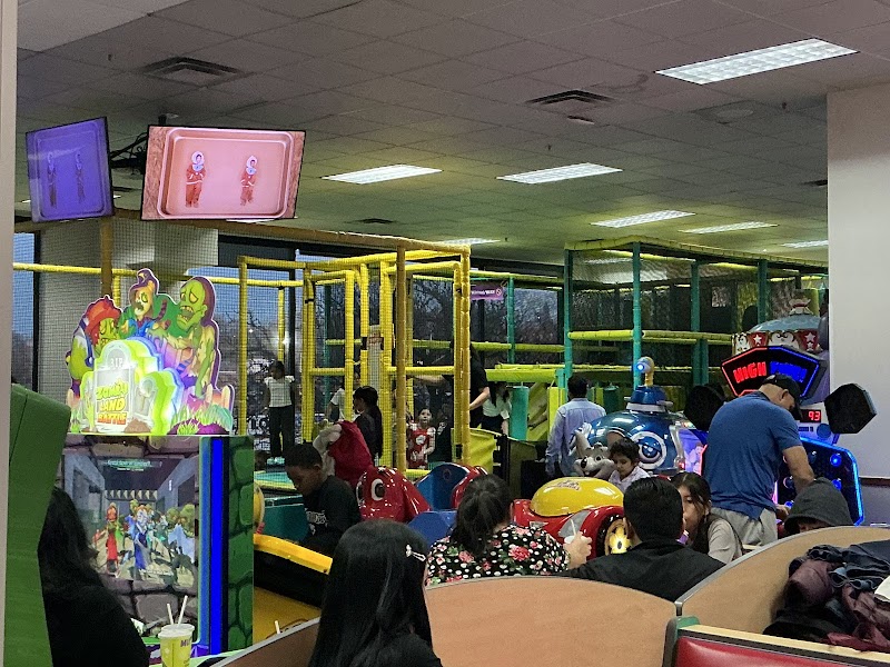 Chuck E. Cheese photo 2