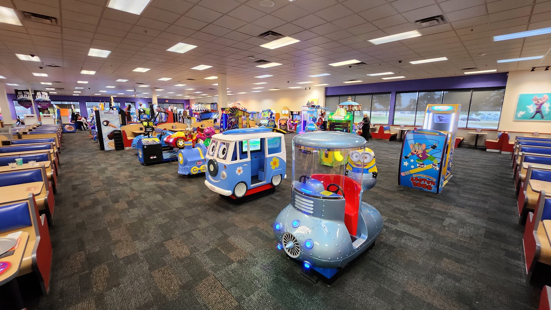 Chuck E. Cheese photo 3