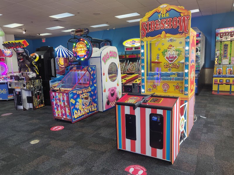 Chuck E. Cheese photo 2
