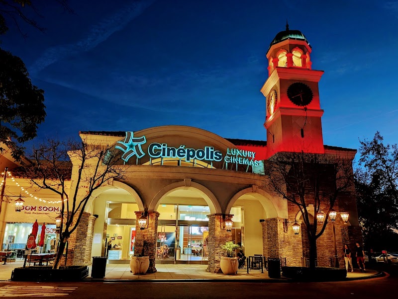 Cinépolis Luxury Cinemas Westlake photo 3