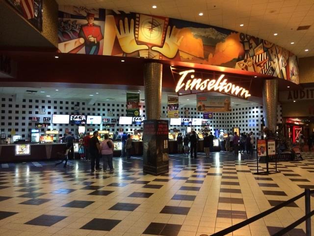 Cinemark Tinseltown Houston 290 and XD photo 2