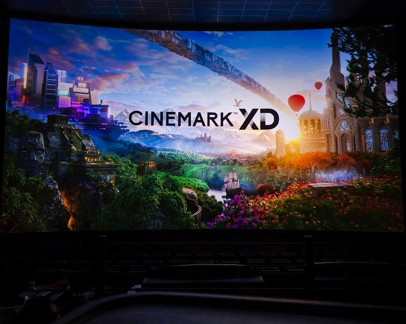 Cinemark Willowbrook Mall XD and ScreenX