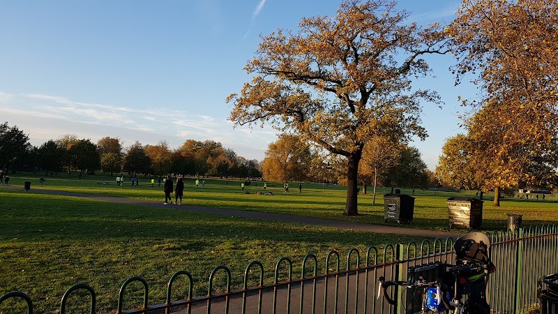 Clapham Playground photo 2