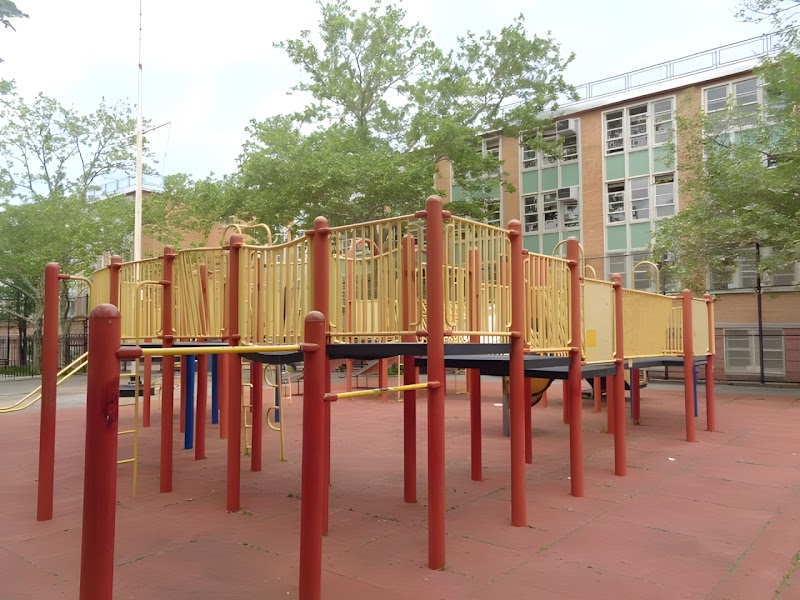 Clintonville Playground photo 2