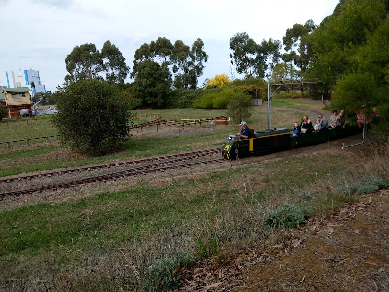 Cobden Miniature Railway & Mini Gold Park photo 2