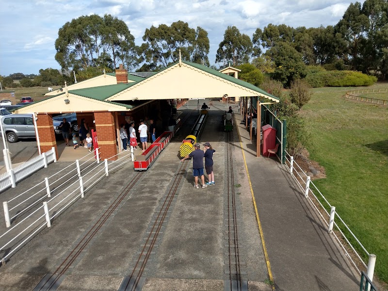 Cobden Miniature Railway & Mini Gold Park photo 3