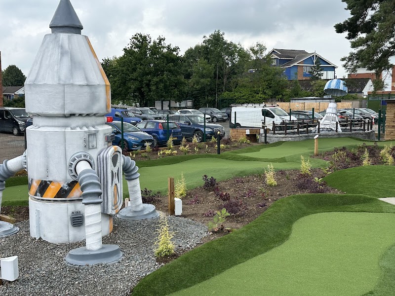 Cosmic Adventure Golf Experience. Crazy Golf photo 3
